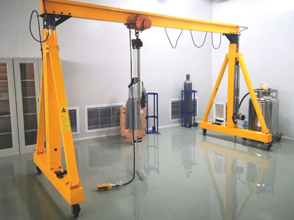 成華牌可移動小型手動龍門吊架